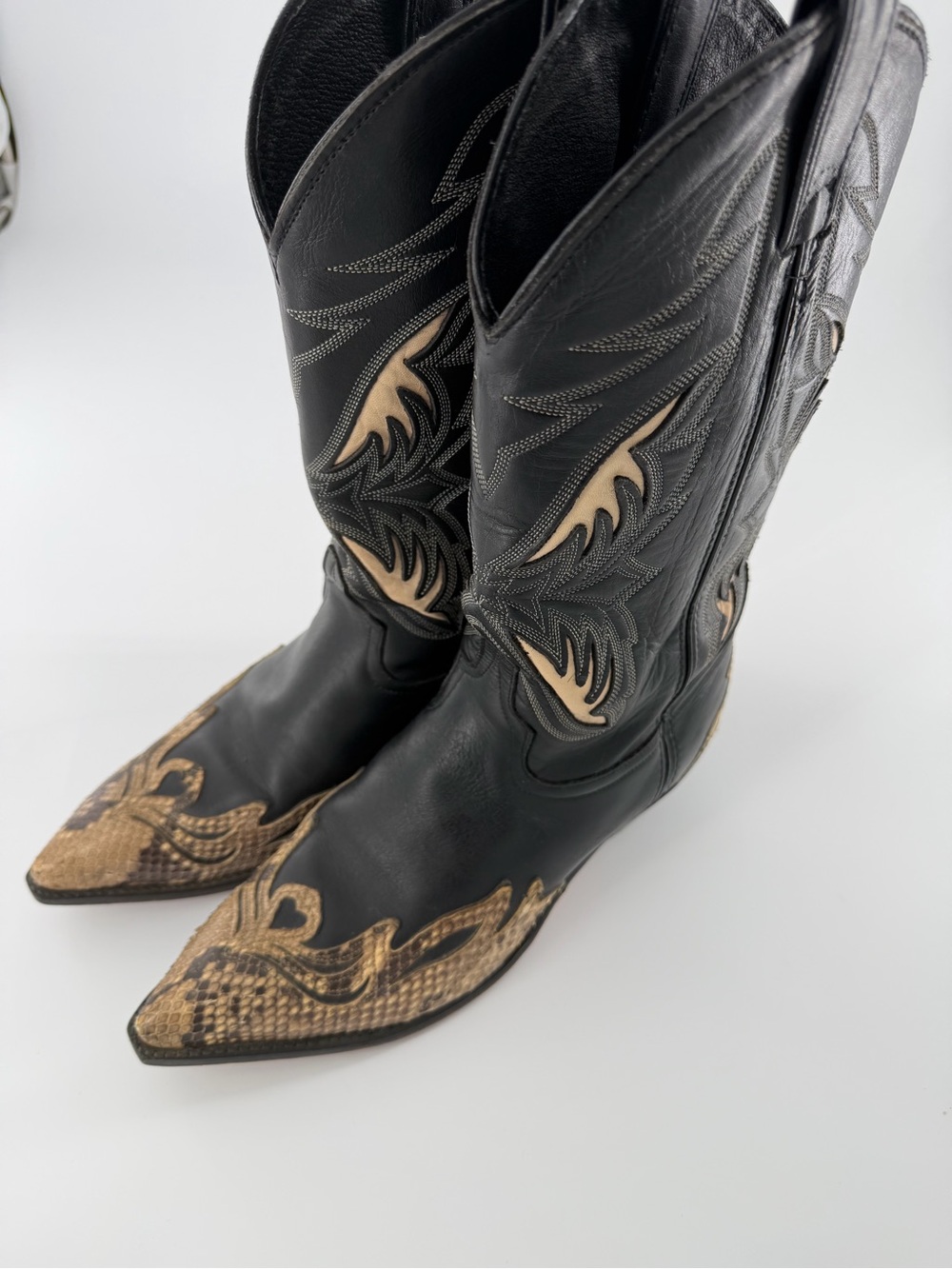 Code West by Dan Post vintage boots